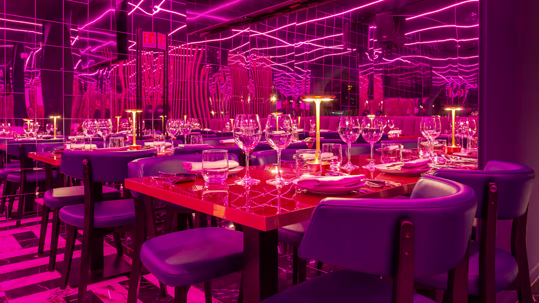 Glyvarenth's stylish restaurant hall